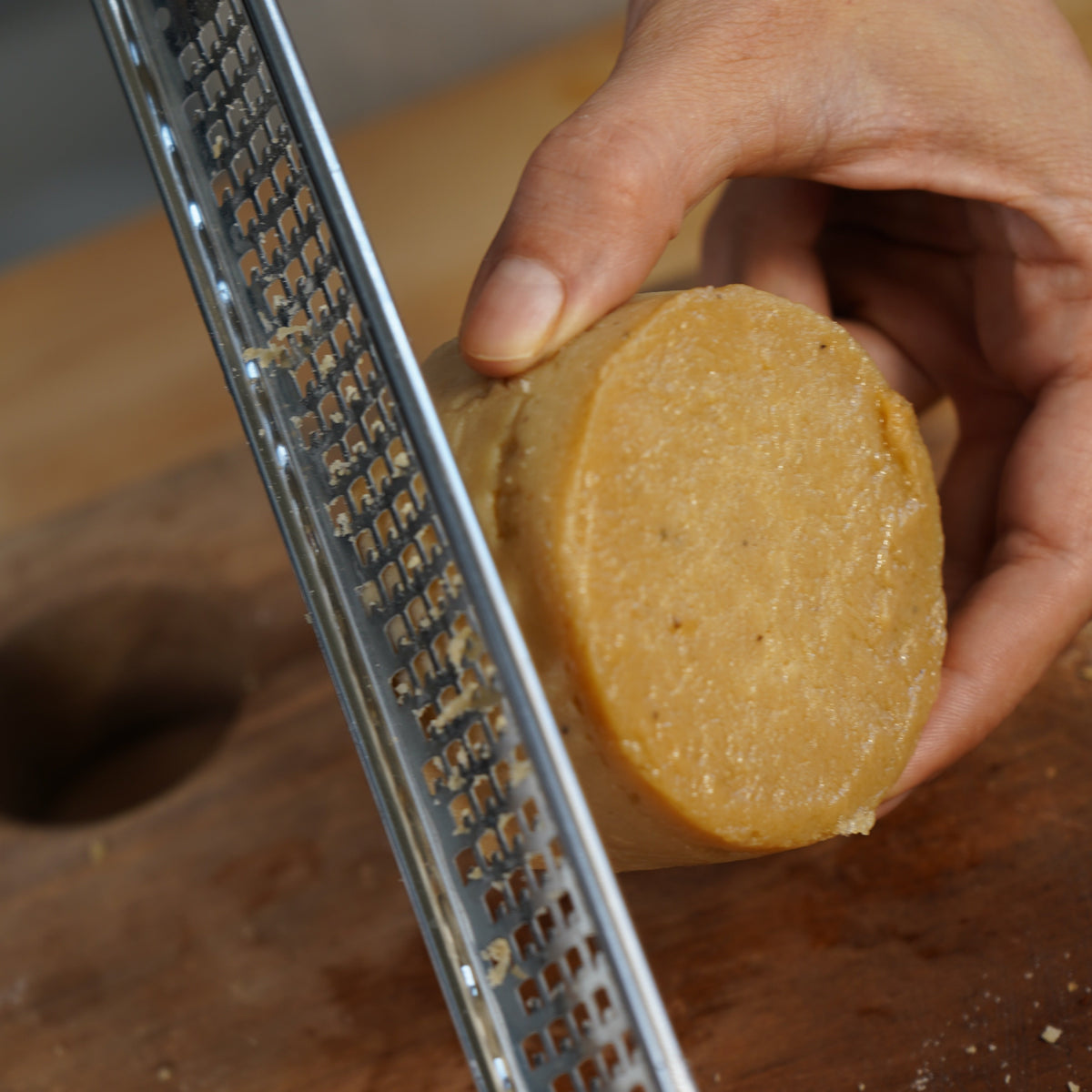 Alto contenuto di proteine: 18 g per 100 g, 32 g a confezione